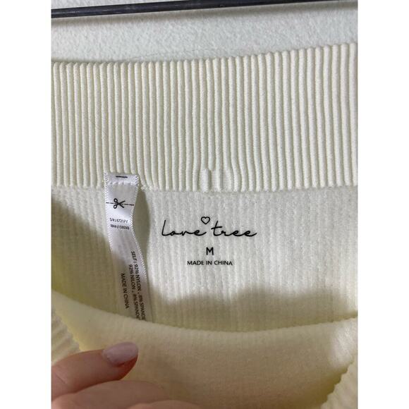 NWOT Love Tree Cream Athletic Shorts Sz M - Picture 3 of 3